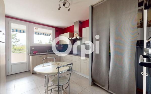 Appartement à vendre    4 pièces • 107,38 m2 Bron