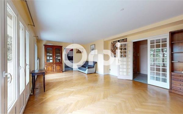 Appartement à vendre    4 pièces • 107,38 m2 Bron