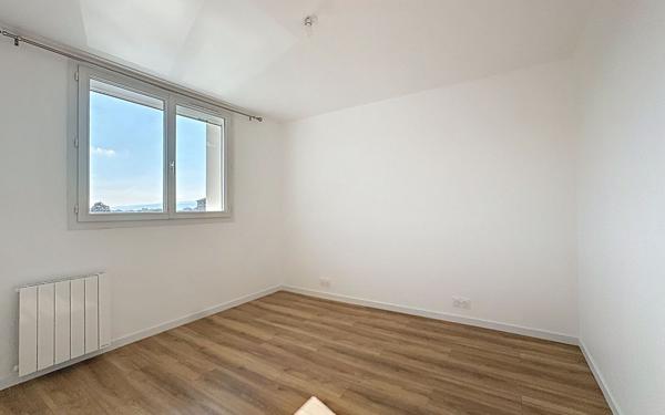 Appartement à louer    3 pièces • 63,40 m2 Bourg-lès-Valence