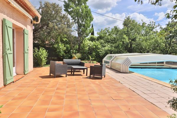 Saint Maximin la Sainte Baume: villa T7 de 155m2 sur terrain 2900m2