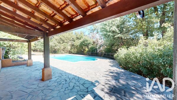 Maison à vendre 7 pièces 220 m² La Cadière-d'Azur