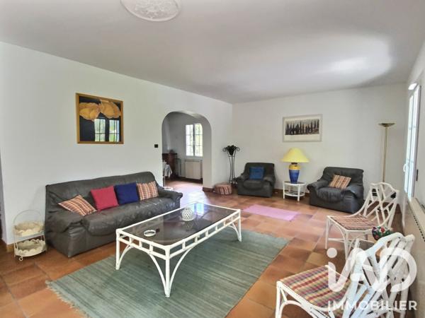 Maison à vendre 7 pièces 220 m² La Cadière-d'Azur