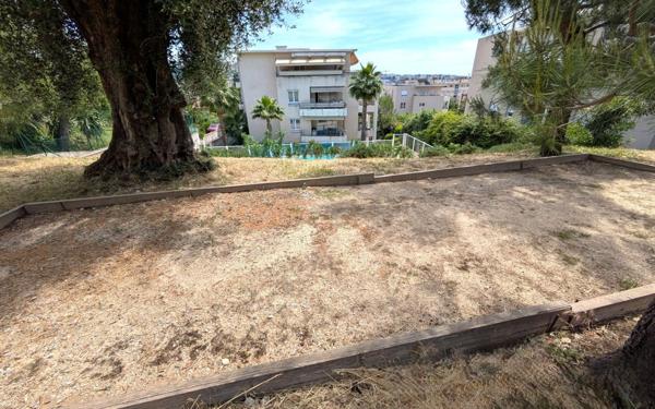 Appartement à vendre    2 pièces • 36 m2 Saint-Laurent-du-Var