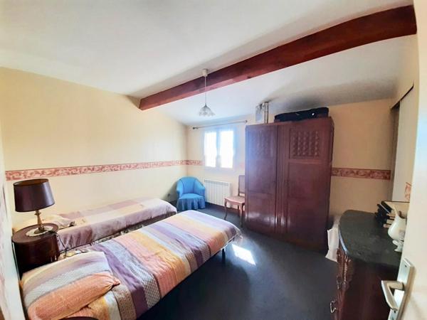 Maison familiale avec véranda,  jardin et garage