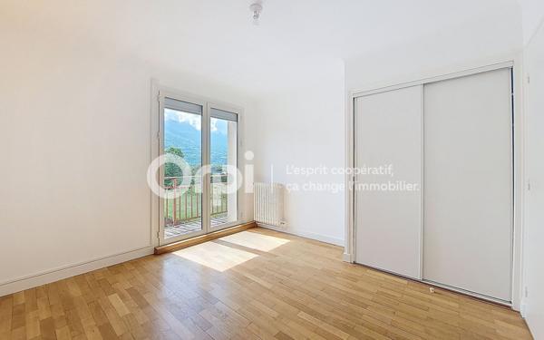 Appartement à vendre    4 pièces • 101,30 m2 Gilly-sur-Isère