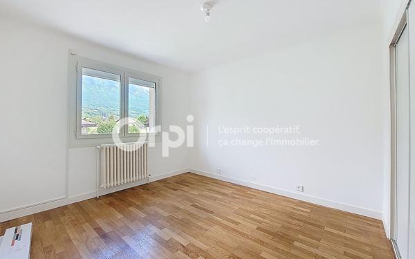 Appartement à vendre    4 pièces • 101,30 m2 Gilly-sur-Isère