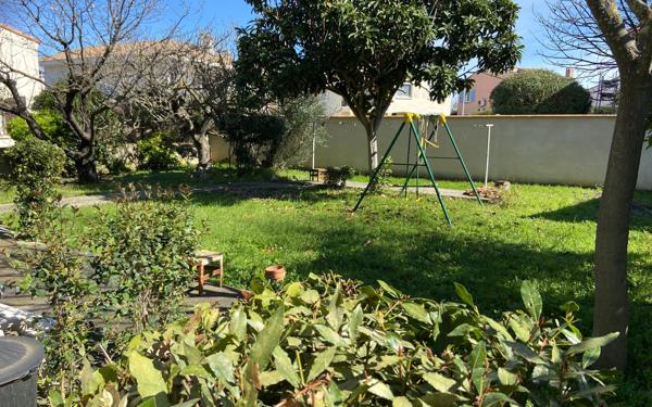 Maison à vendre    6 pièces •  Lattes