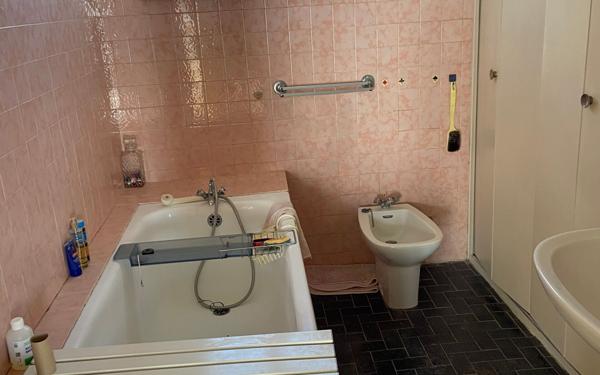 Maison à vendre    6 pièces •  Lattes