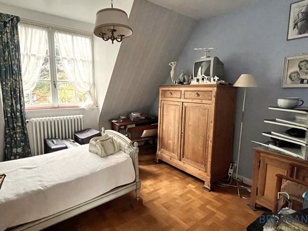 Maison 6 pièce(s) 4 chambre(s) 130 m²