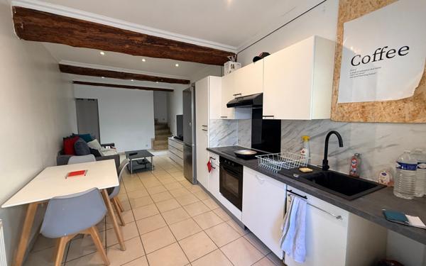 Maison à vendre    3 pièces •  Beauvoisin