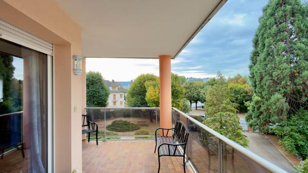 Saint-Dié-des-Vosges - Appartement T3 de 92,8 m² vendu loué, avec terrasse, parking et cave
