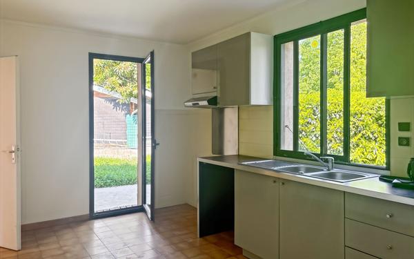 Maison à louer    5 pièces •  Villeneuve-Tolosane