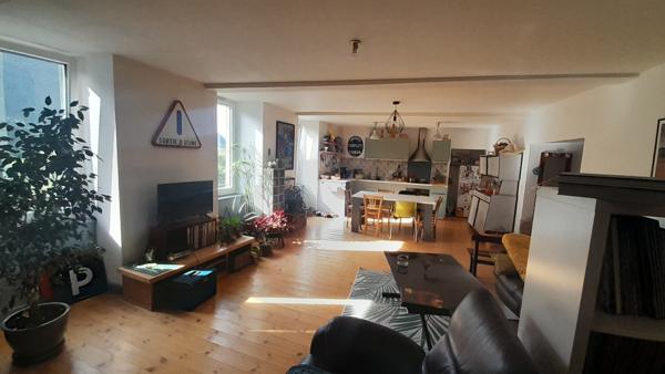 Châtillon-en-Diois (26410) 26410Châtillon-en-Diois/ Bel appartement lumineux entièrement rénové avec studio indépendant et grenier/ DPE C