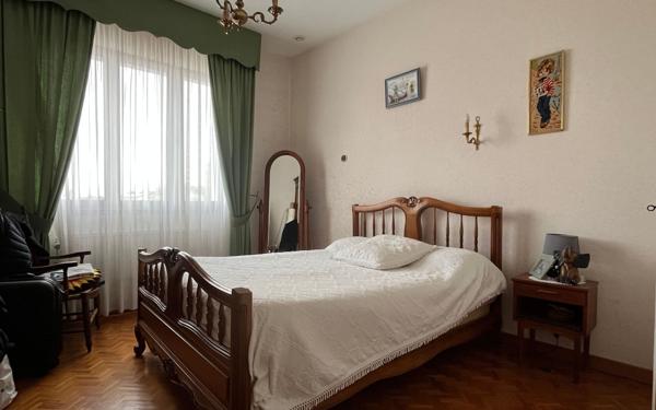 Maison à vendre    5 pièces • 143 m2 Aytré