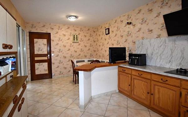 Maison à vendre    5 pièces •  Fargues