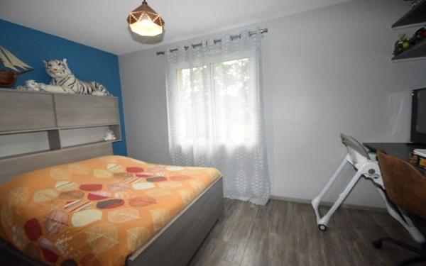 Maison à vendre    5 pièces •  Fargues