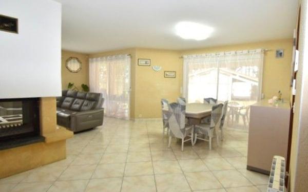 Maison à vendre    5 pièces •  Fargues