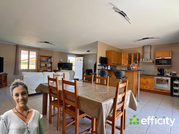 Maison
         5 pièces
        - 124 m² Exclusivité 255 000 € *