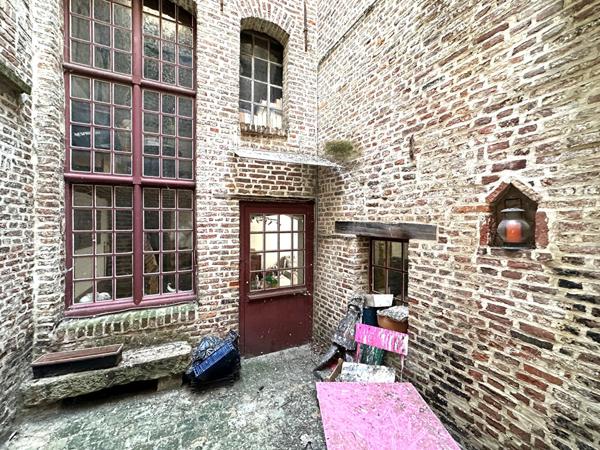 Vieux Lille, Maison de 152 m² avec cour de 20 m², 3 à 4 chambres + grenier aménageable , cave Lille Vieux Lille, Maison de 152 m² avec cour de 20 m², 3 à 4 chambres + grenier aménageable , cave Lille
