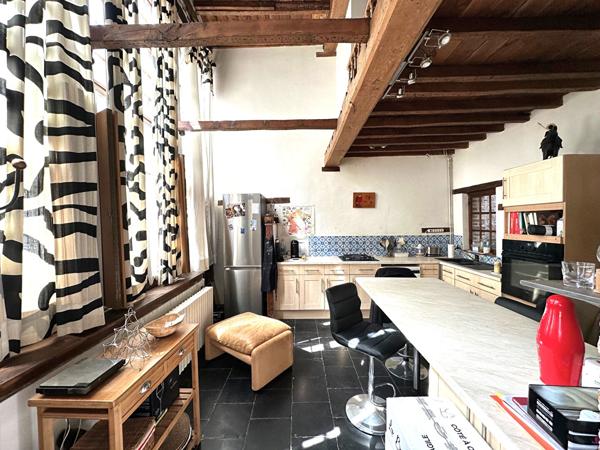 Vieux Lille, Maison de 152 m² avec cour de 20 m², 3 à 4 chambres + grenier aménageable , cave Lille Vieux Lille, Maison de 152 m² avec cour de 20 m², 3 à 4 chambres + grenier aménageable , cave Lille