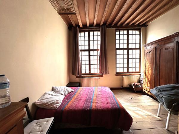 Vieux Lille, Maison de 152 m² avec cour de 20 m², 3 à 4 chambres + grenier aménageable , cave Lille Vieux Lille, Maison de 152 m² avec cour de 20 m², 3 à 4 chambres + grenier aménageable , cave Lille