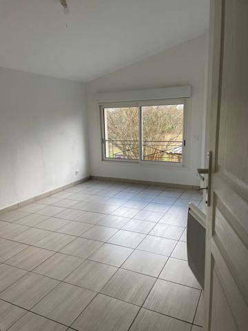 Maison de campagne à Berson de 118.90 m2 , Berson Maison de campagne à Berson de 118.90 m2 , Berson