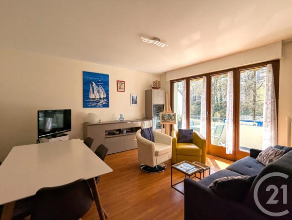 Appartement T3 à vendre  3 pièces - 66,41 m2 CHAMBERY - 73