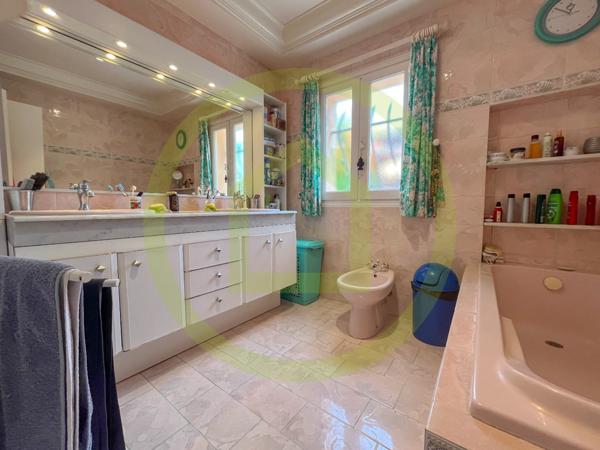 Maison à MANDELIEU LA NAPOULE (06210)