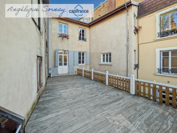 Appartement contemporain de 73 m² avec terrasses – Hyper-centre de Lons-le-Saunier