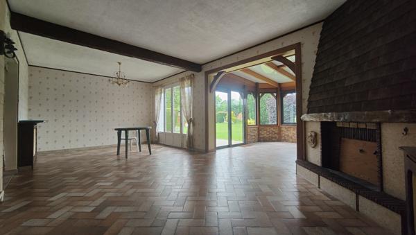 ALLONNE, TRES BELLE MAISON DE CHARME RENOVEE DE 130m² HAB AVEC GARAGE ET DEPENDANCE SUR 1000 M² DE TERRAIN  Allonne (60000)