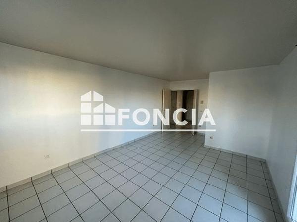 Location Appartement 2 pièces 50.72 m² - 17 AV DU GENERAL DE GAULLE Bussy Saint-georges 77600