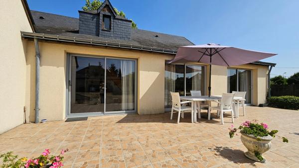 🏡 Grande maison familiale avec terrain – Proximité immédiate du centre-ville du Lude (72)