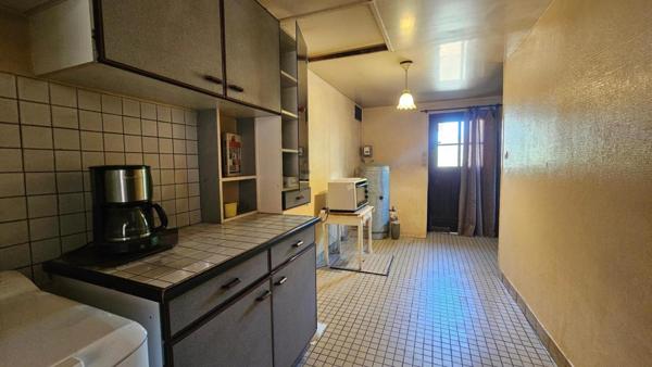 🏡 Grande maison familiale avec terrain – Proximité immédiate du centre-ville du Lude (72)