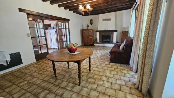 🏡 Grande maison familiale avec terrain – Proximité immédiate du centre-ville du Lude (72)