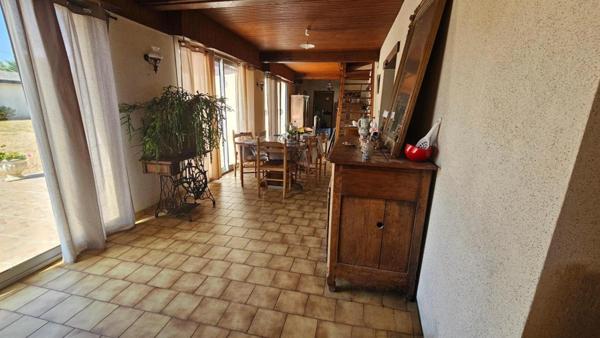 🏡 Grande maison familiale avec terrain – Proximité immédiate du centre-ville du Lude (72)