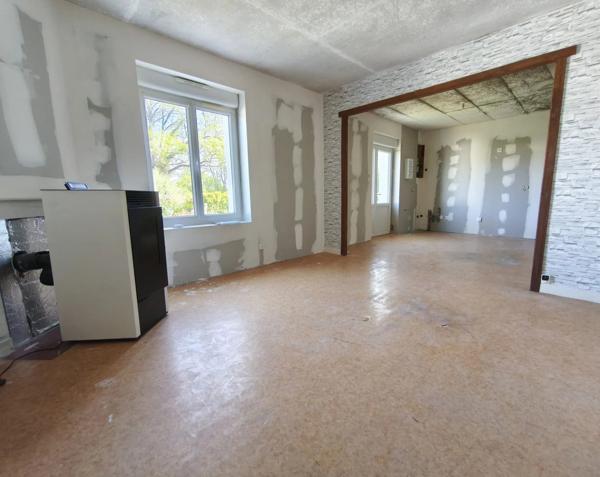 MAISON A FINIR DE RENOVER - BEAUMONT SAINT CYR