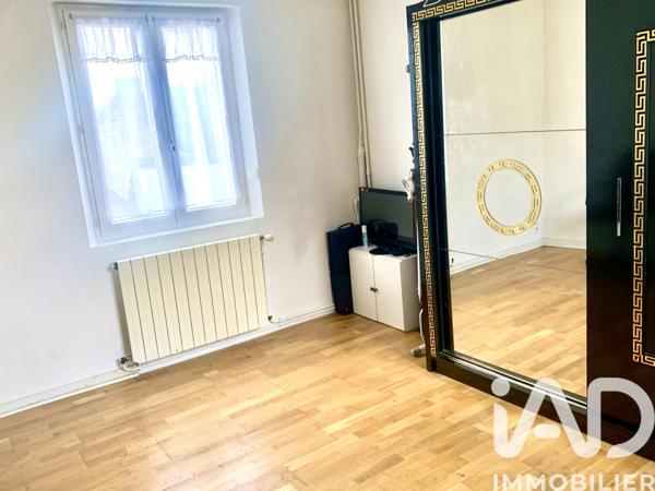 Immeuble à vendre 111 m² Bessé-sur-Braye