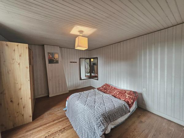 MAISON DE CAMPAGNE AVEC 7 HECTARES