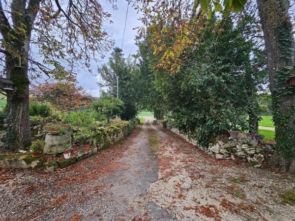 MAISON DE CAMPAGNE AVEC 7 HECTARES