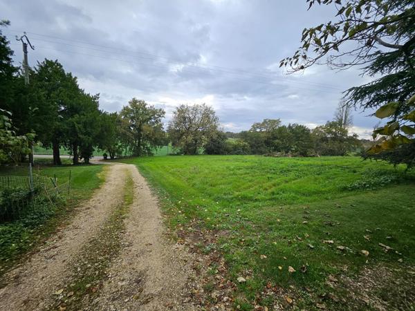 MAISON DE CAMPAGNE AVEC 7 HECTARES