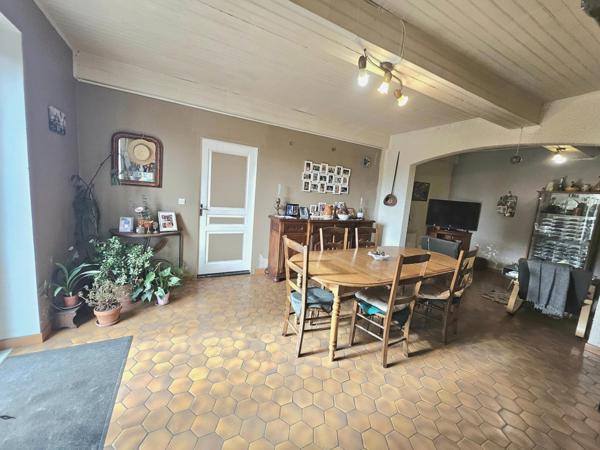 MAISON DE CAMPAGNE AVEC 7 HECTARES