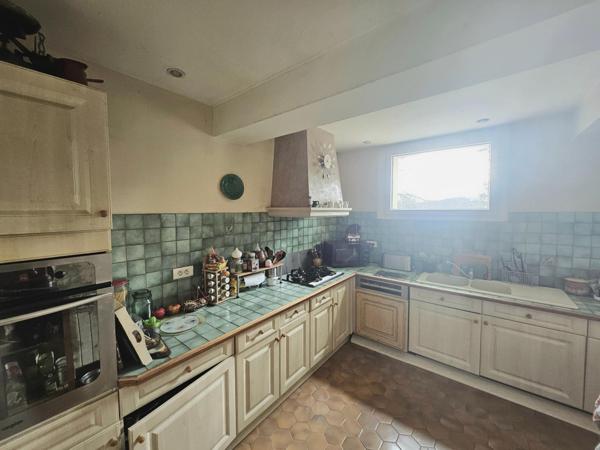 MAISON DE CAMPAGNE AVEC 7 HECTARES