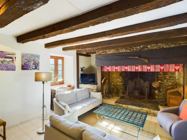 Belle conversion pour cette grange située dans une vallée pittoresque avec maison d'amis