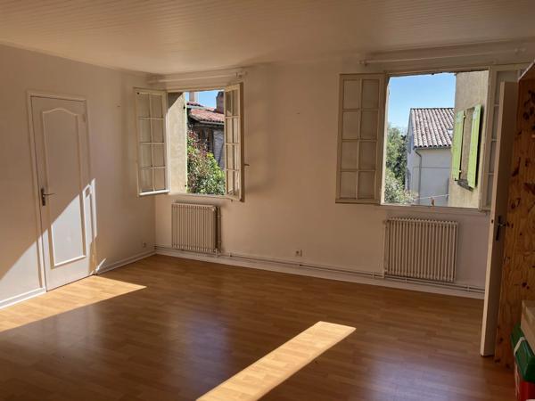 Maison de village prête à être aménagée