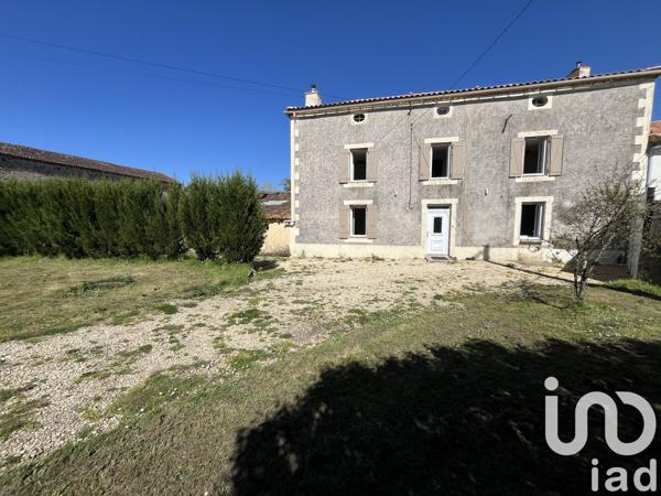 Longère 4 pièces de 104 m² à Châtillon-sur-Thouet (79200)