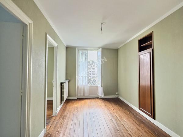 Appartement lumineux de 3 pièces à vendre - Dernier étage à Paris 12ème