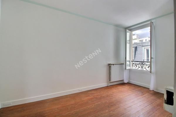 Appartement lumineux de 3 pièces à vendre - Dernier étage à Paris 12ème