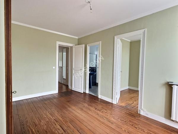 Appartement lumineux de 3 pièces à vendre - Dernier étage à Paris 12ème