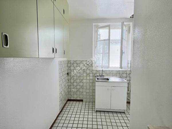 Appartement lumineux de 3 pièces à vendre - Dernier étage à Paris 12ème