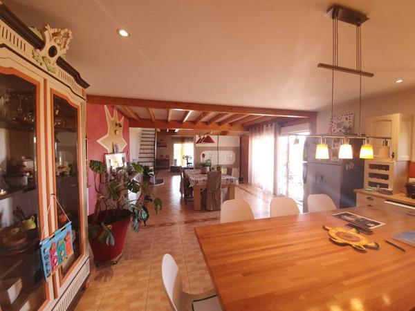 Grande maison en bois